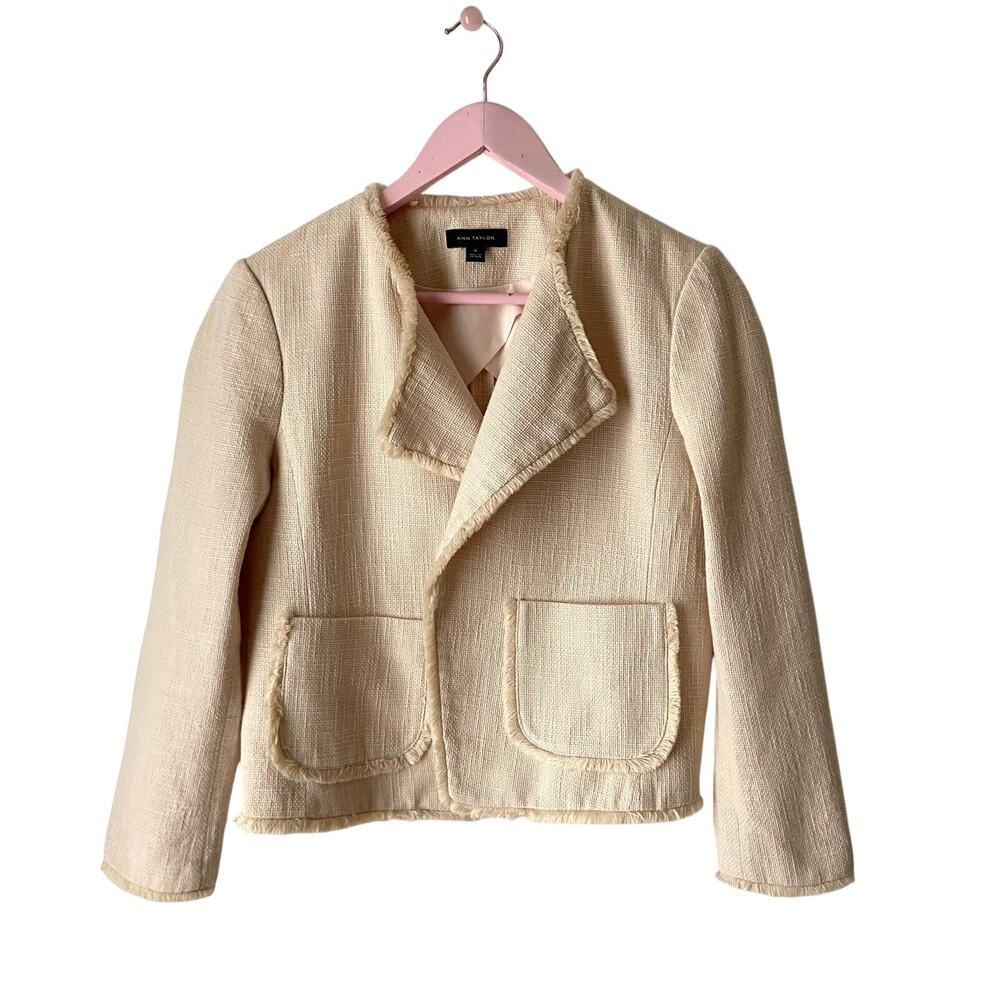 Ann Taylor beige tweed blazer